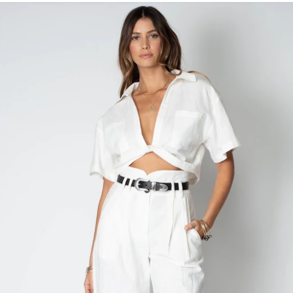 Stillwater White Linen Knot Front shirt